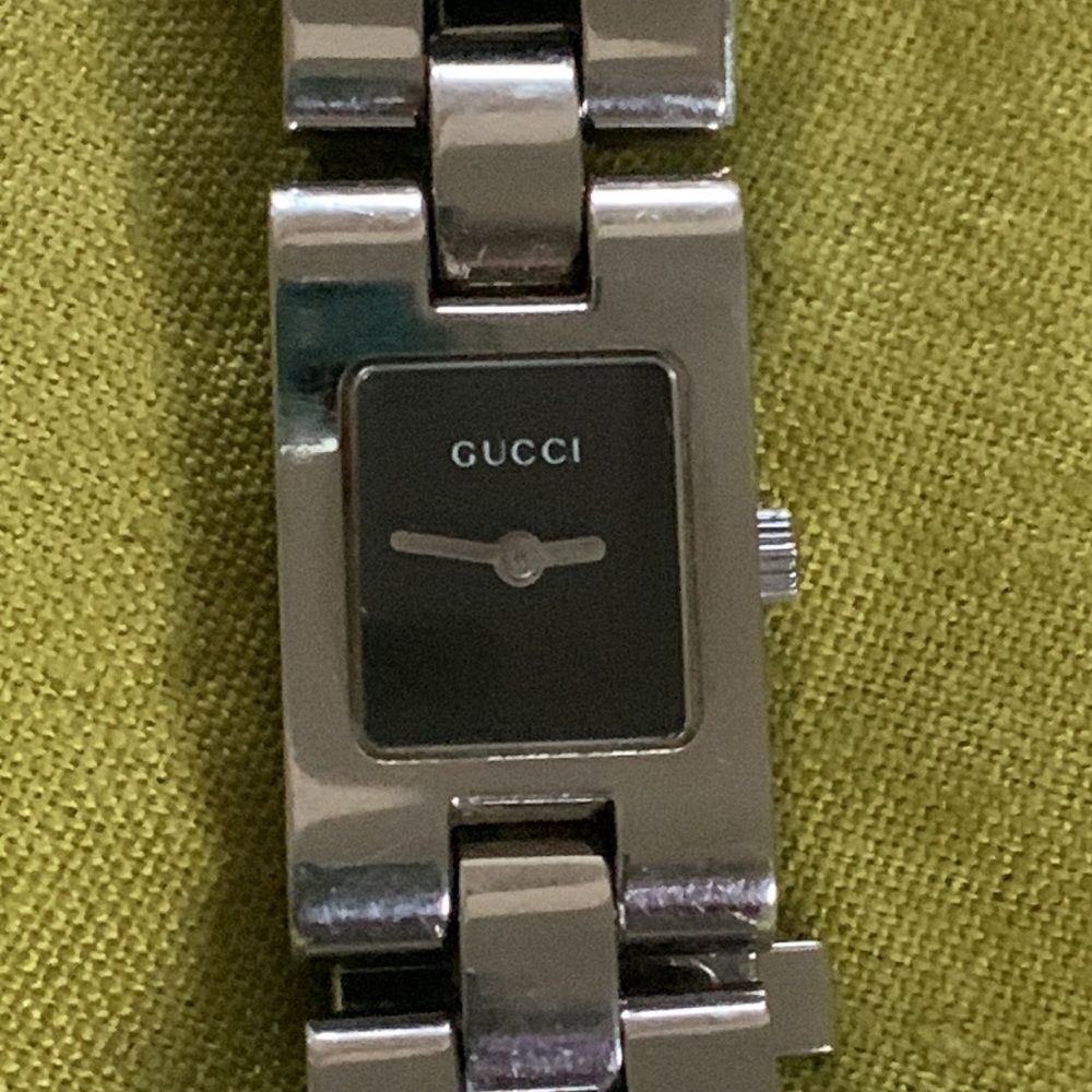 Gucci Watch - Authentic